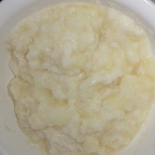 【離乳食中期】豆乳りんごパン粥